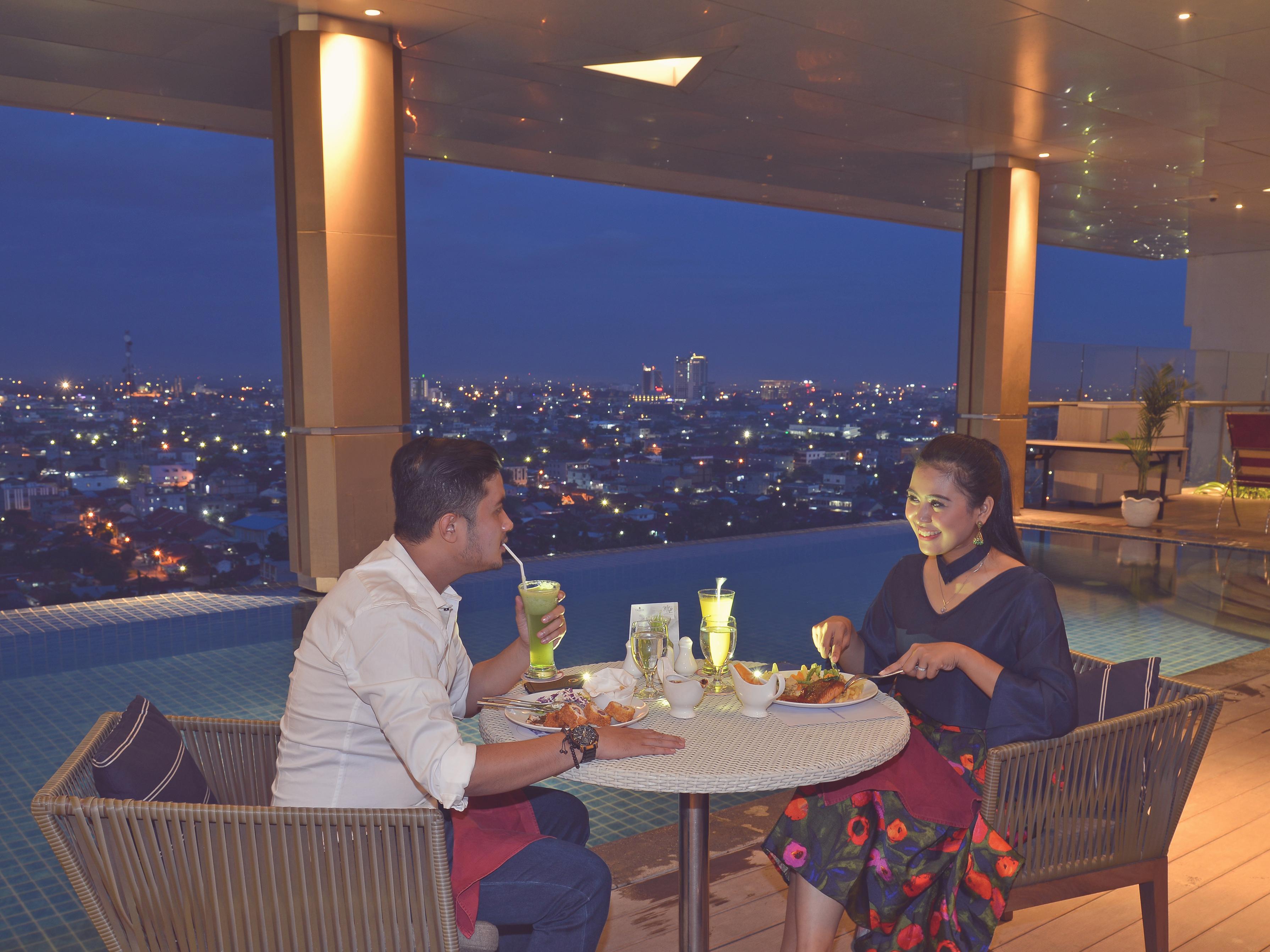Fox Hotel Pekanbaru Εξωτερικό φωτογραφία