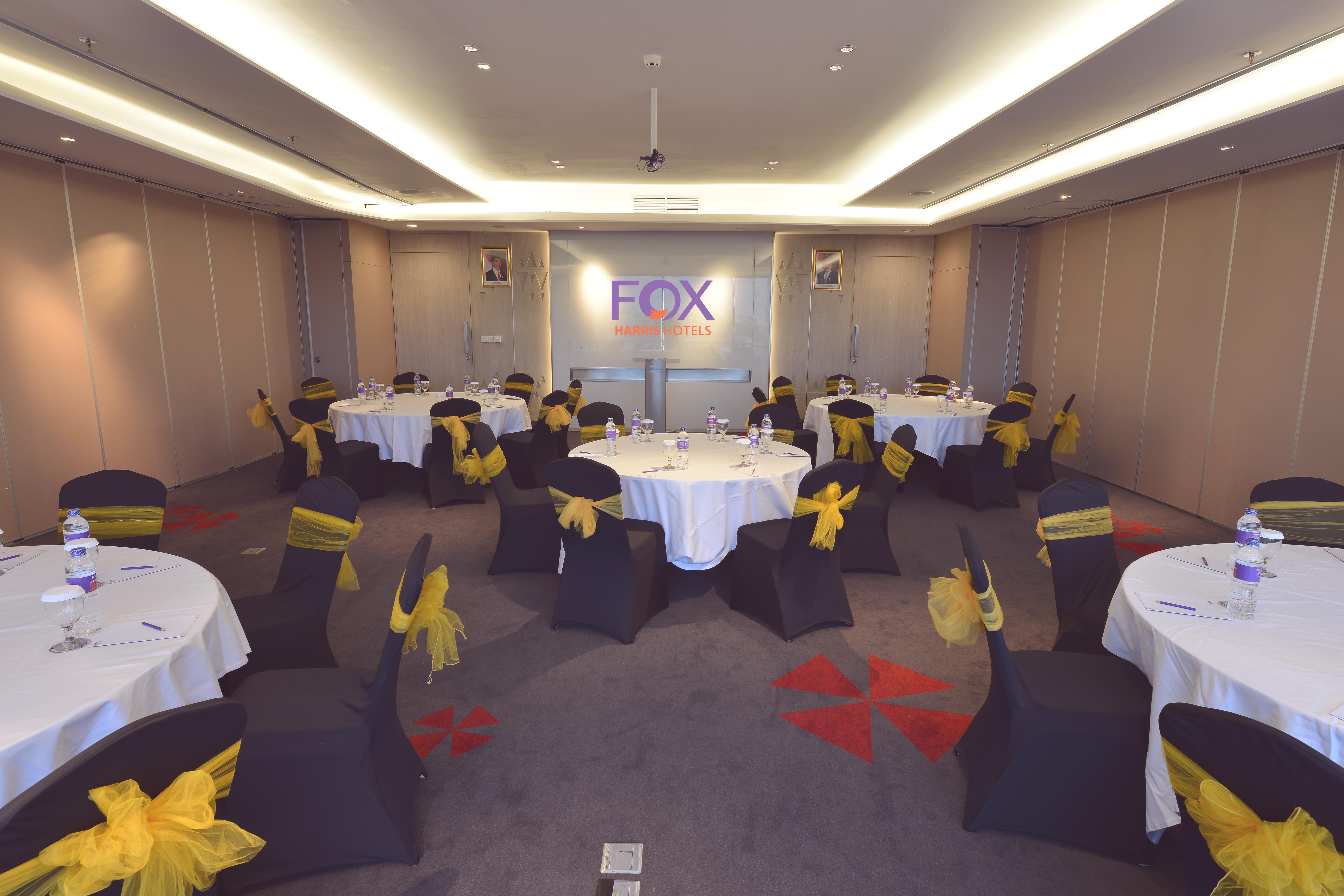 Fox Hotel Pekanbaru Εξωτερικό φωτογραφία