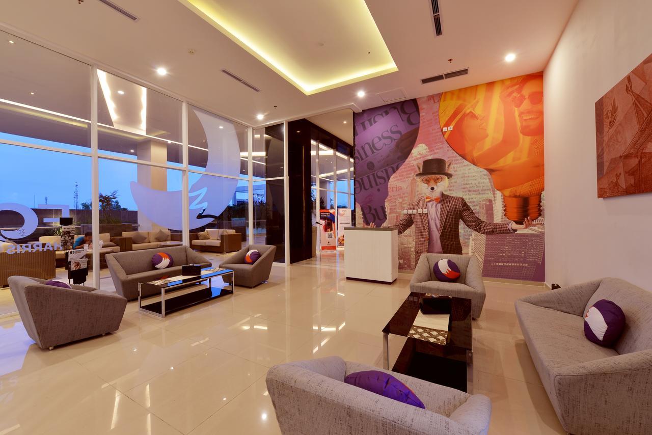 Fox Hotel Pekanbaru Εξωτερικό φωτογραφία